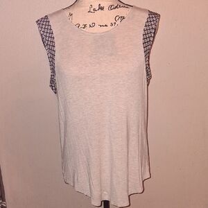 W5 Cream Tank Top with Rounded Neckline Medium